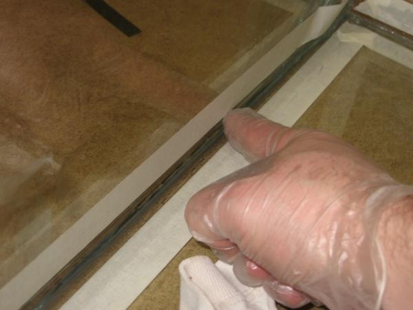 Applying the silicone