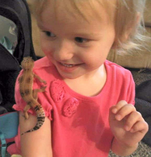 My niece and Ally = BFFs